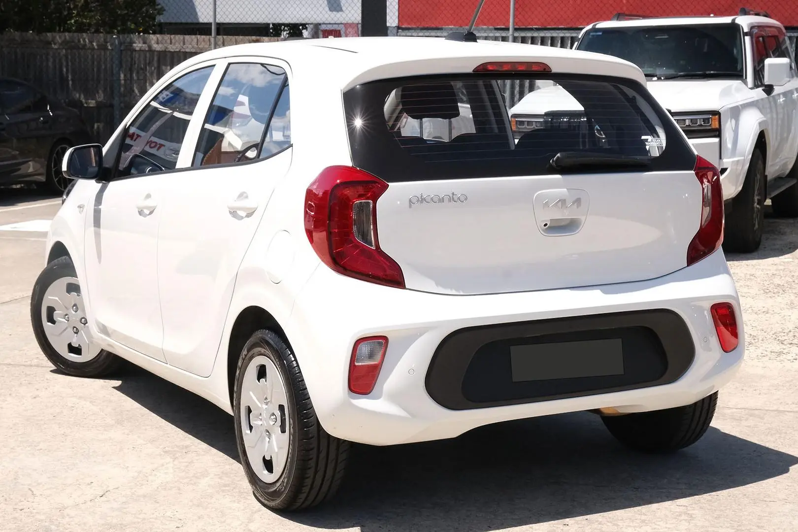 2023 Kia Picanto Gallery Image 2