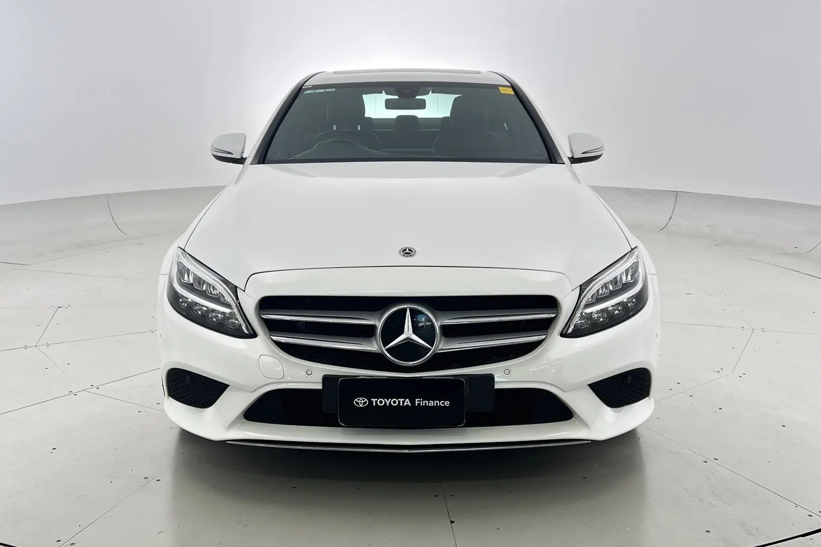 2020 Mercedes-Benz C-Class Gallery Image 10