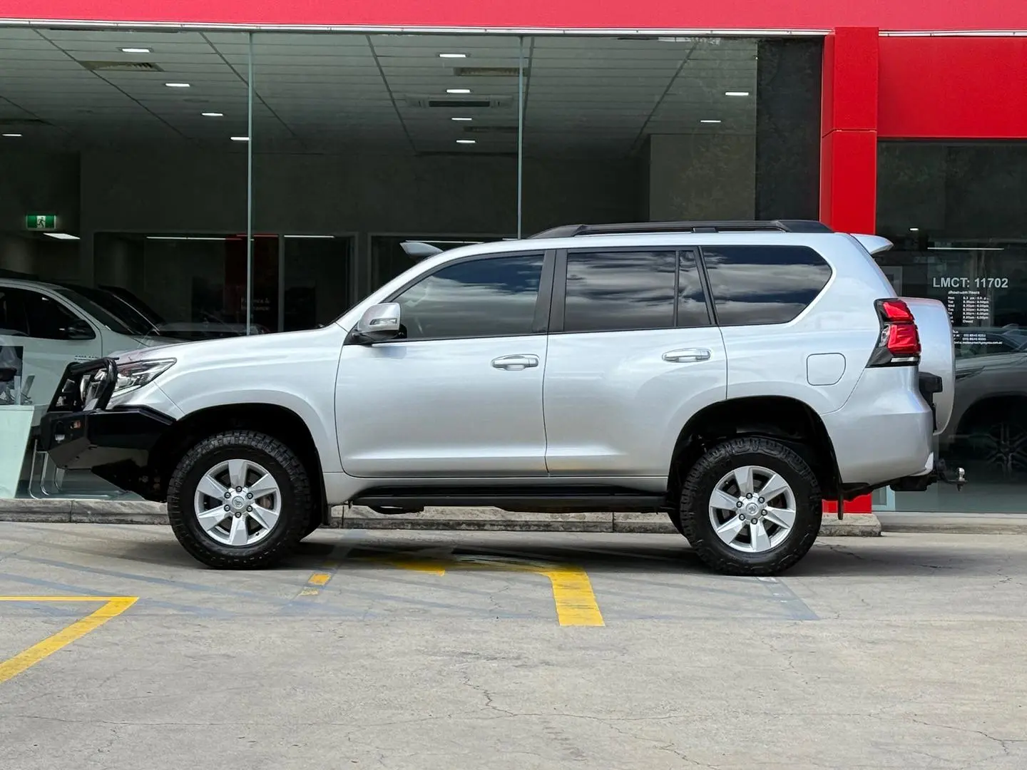 2020 Toyota Landcruiser Prado Gallery Image 5