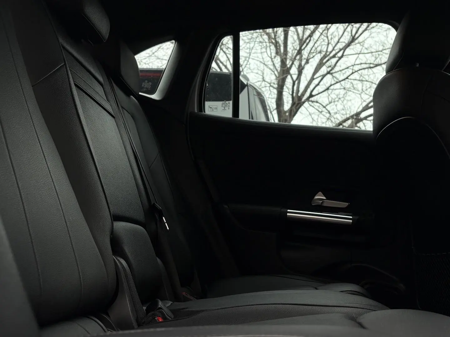 2021 Mercedes-Benz GLA-Class Gallery Image 13