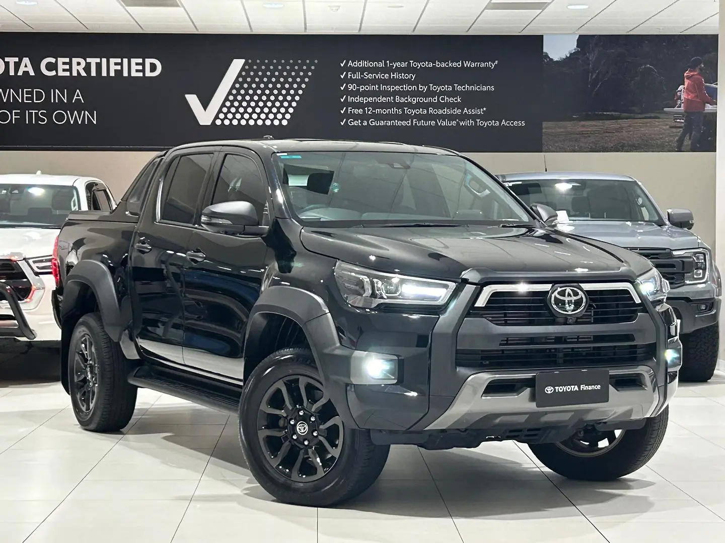 2023 Toyota Hilux Gallery Image 1