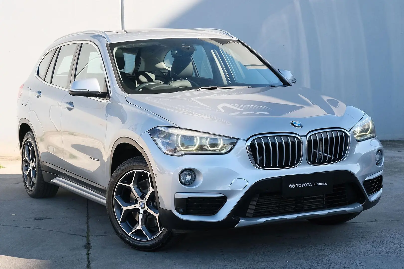 2015 BMW X1 Gallery Image 1