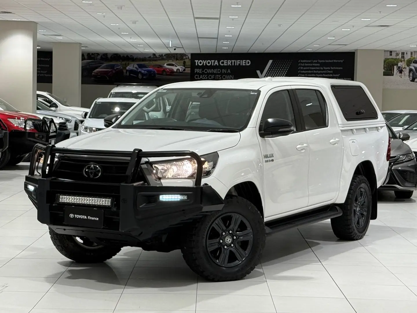 2023 Toyota Hilux Gallery Image 5