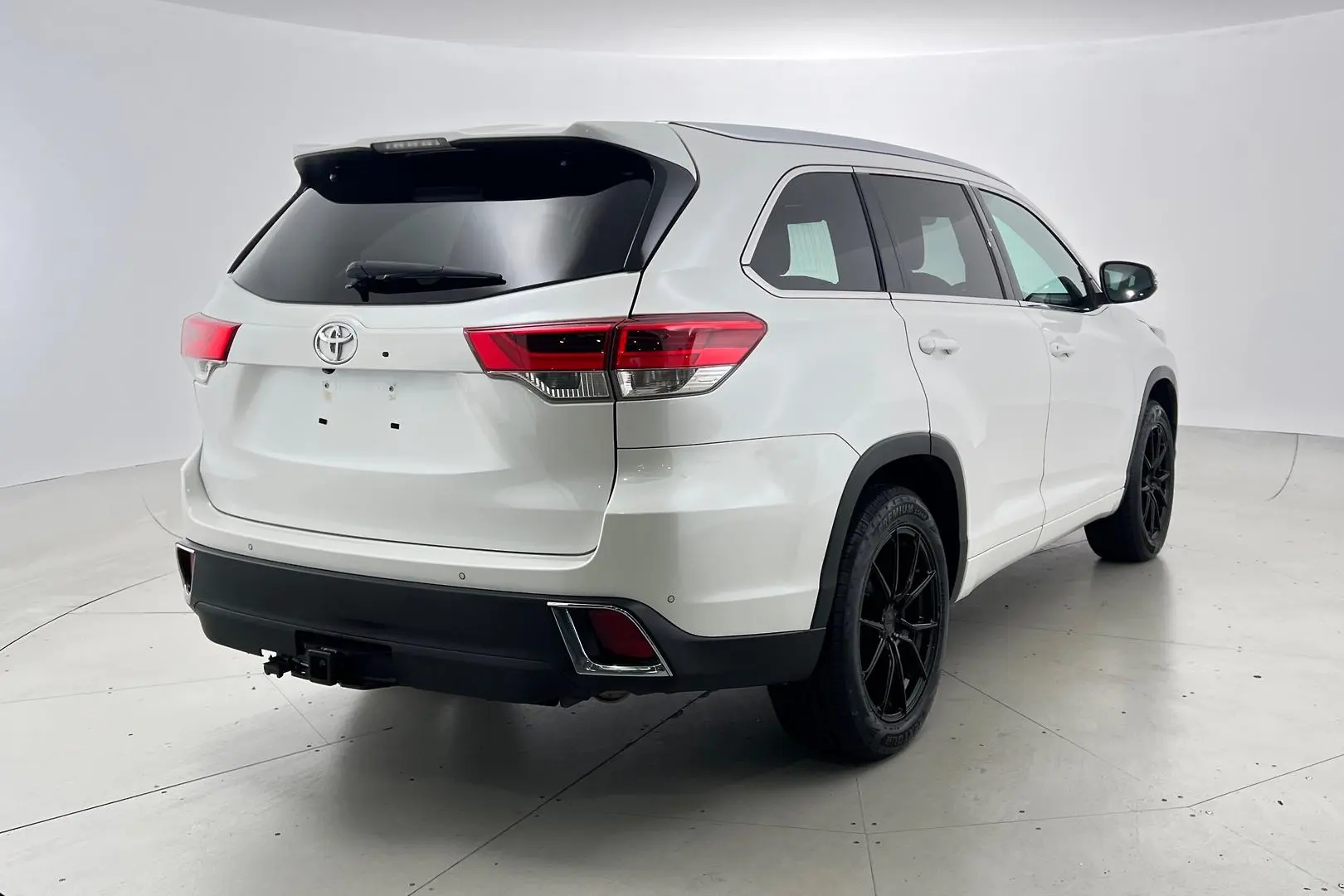 2019 Toyota Kluger Gallery Image 4