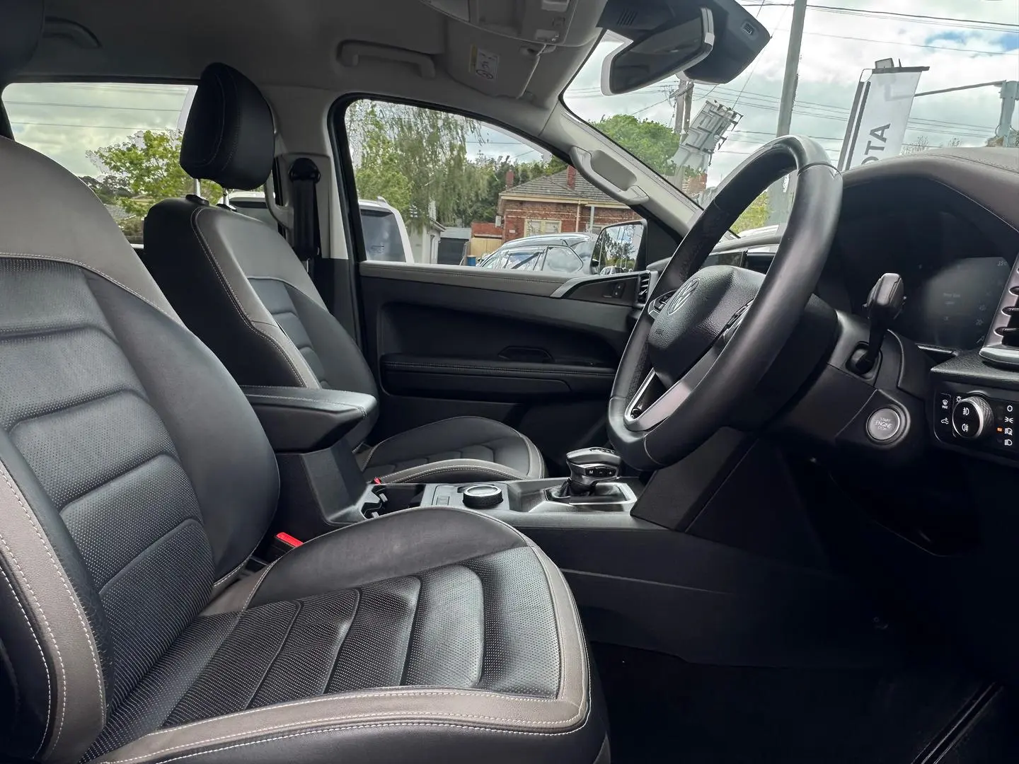 2024 Volkswagen Amarok Gallery Image 12