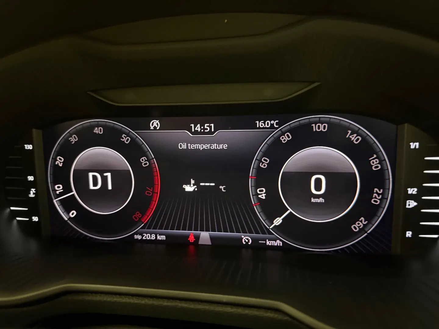 2020 SKODA Octavia Gallery Image 25