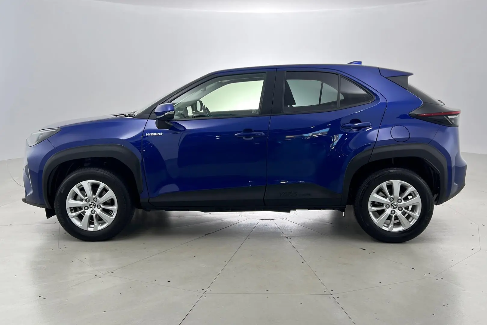 2022 Toyota Yaris Cross Gallery Image 8