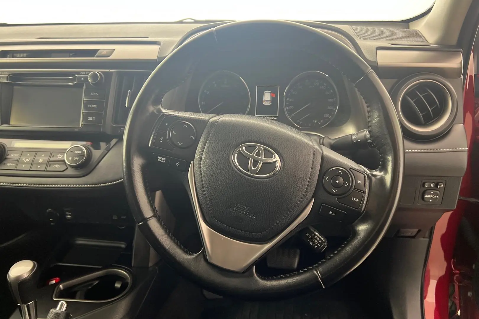 2018 Toyota RAV4 Gallery Image 15