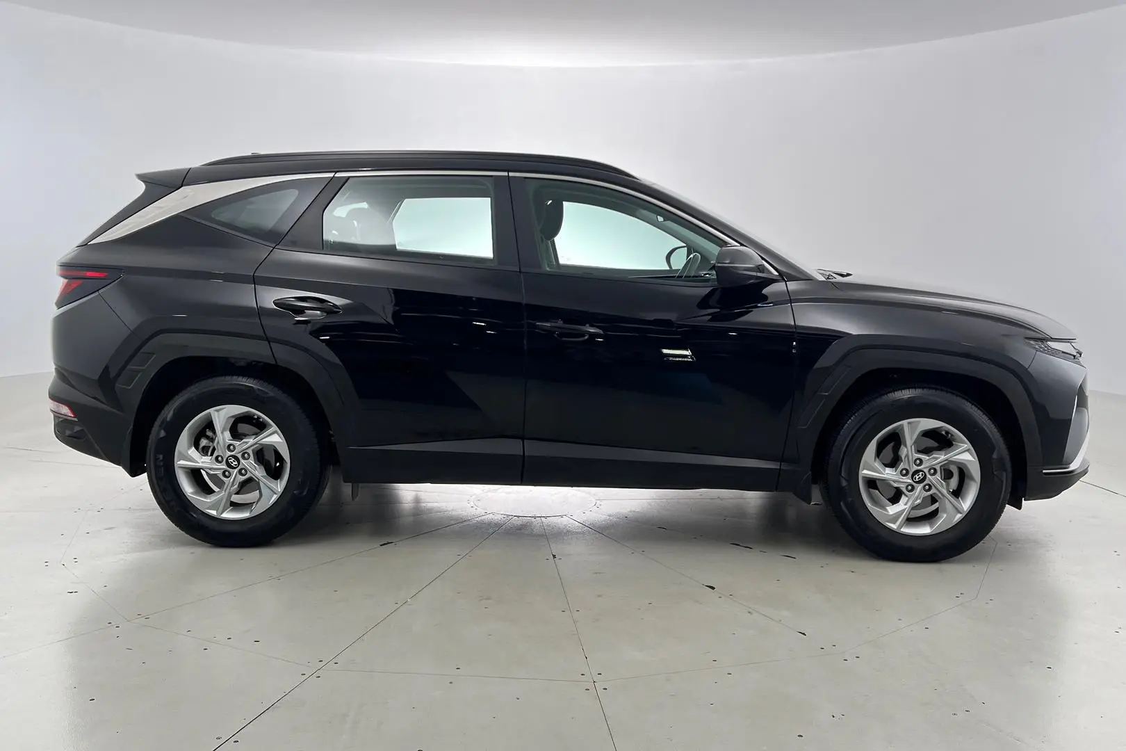 2021 Hyundai Tucson Gallery Image 5