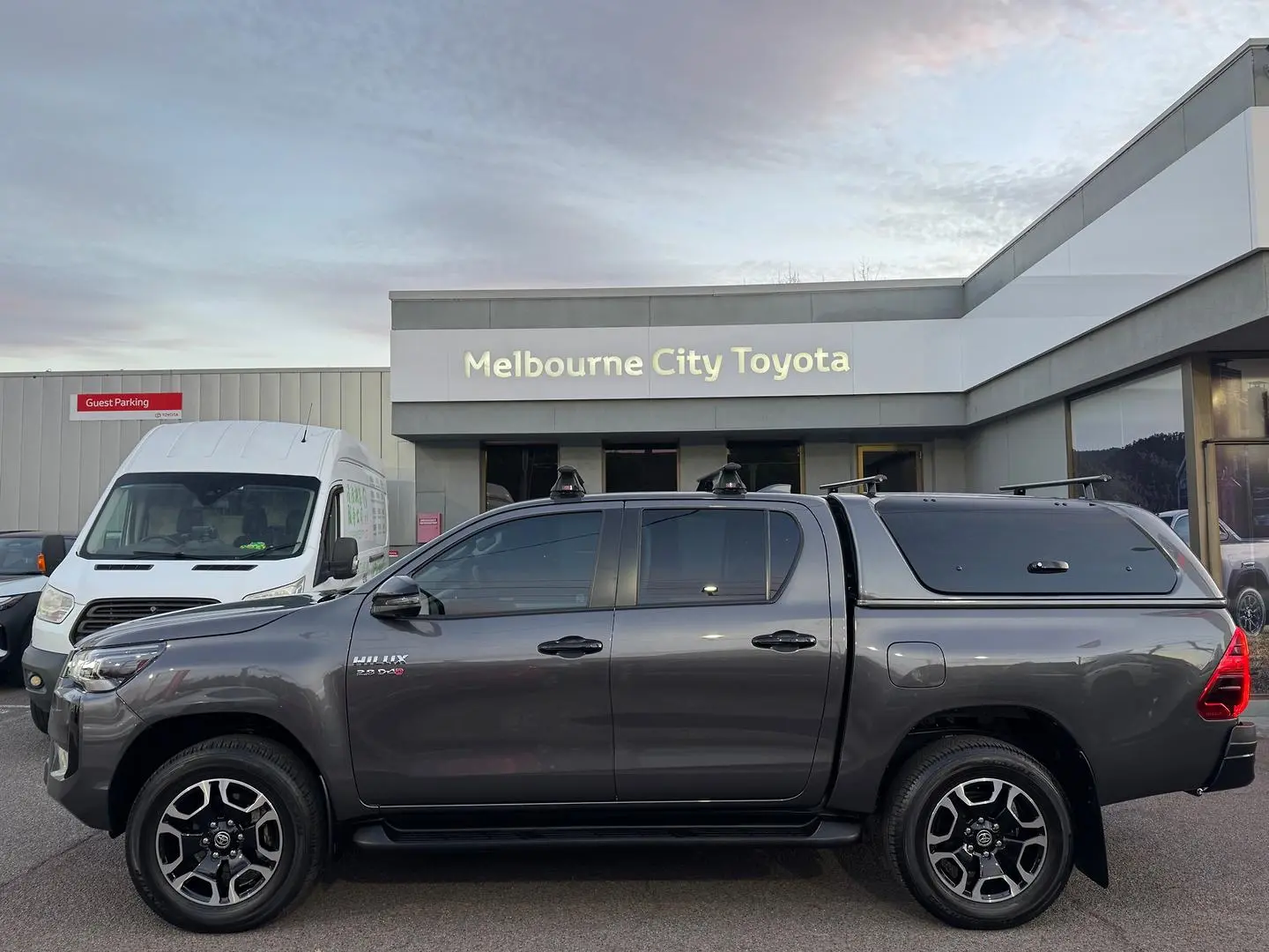 2024 Toyota Hilux Gallery Image 9