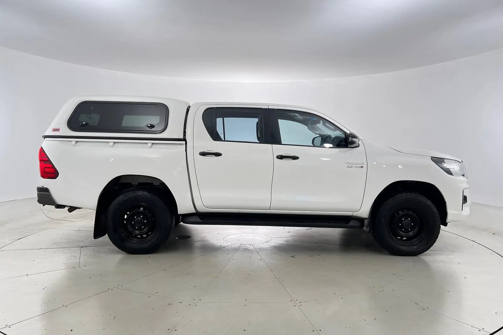 2018 Toyota Hilux Gallery Image 5