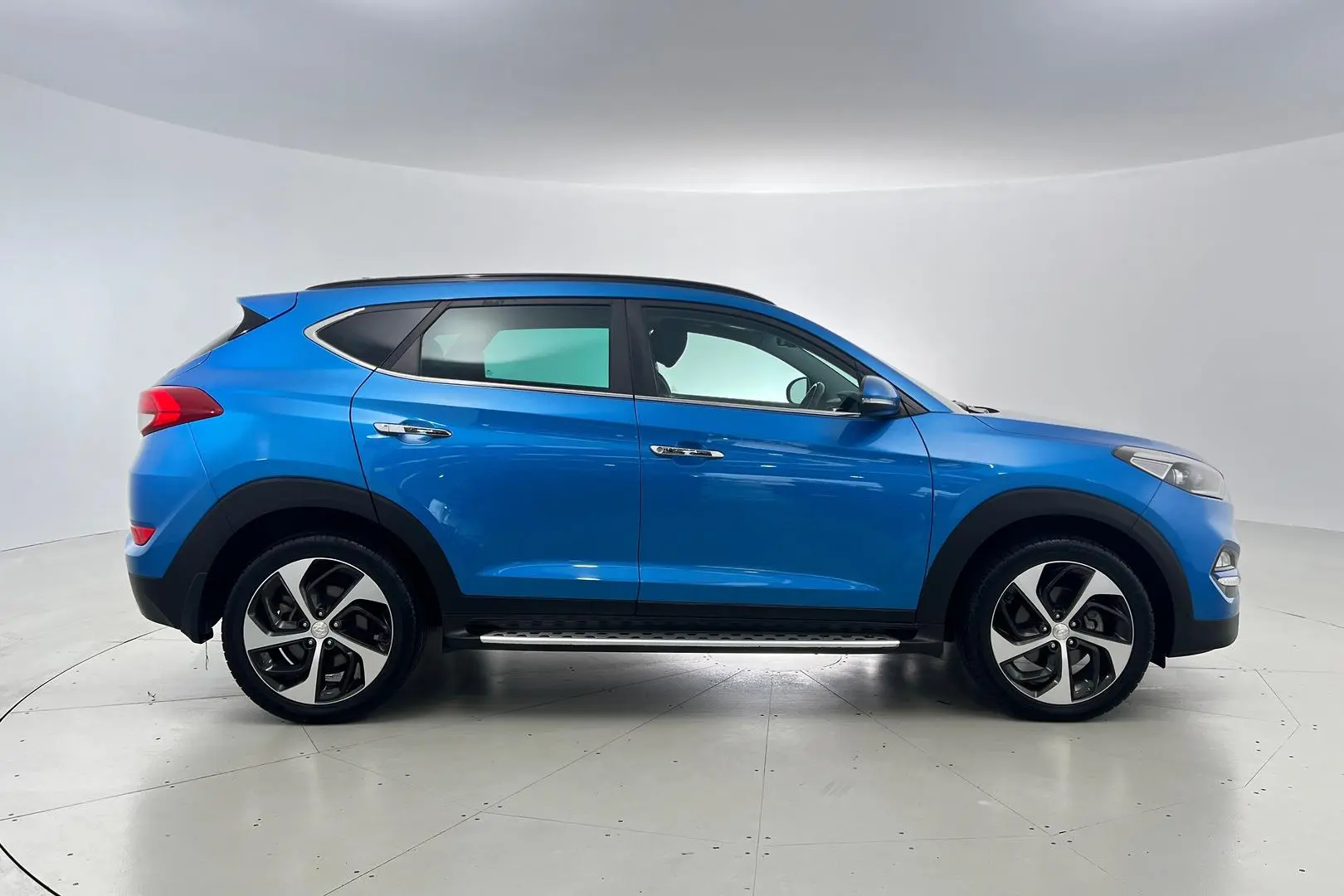 2016 Hyundai Tucson Gallery Image 3