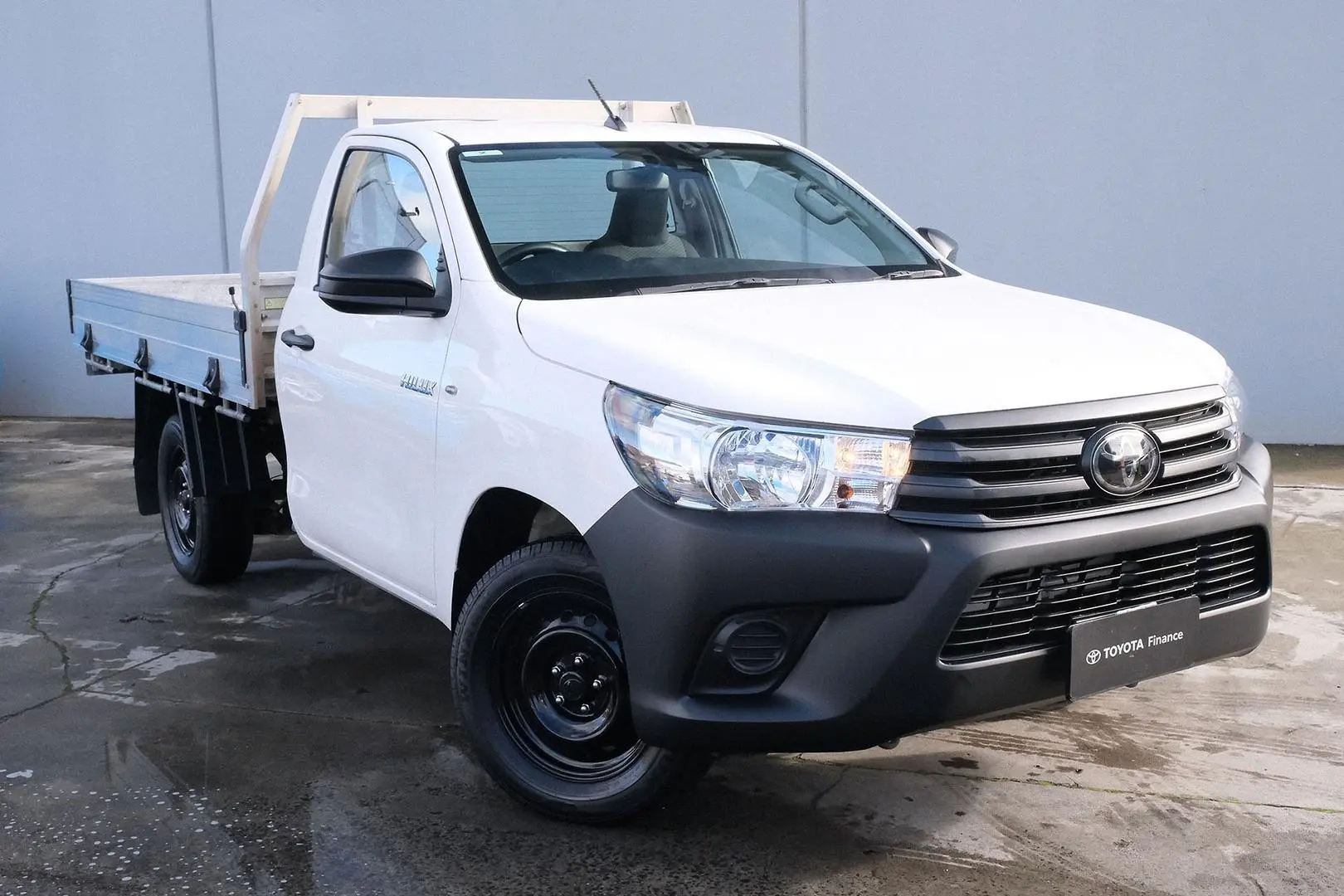 2021 Toyota Hilux Gallery Image 1