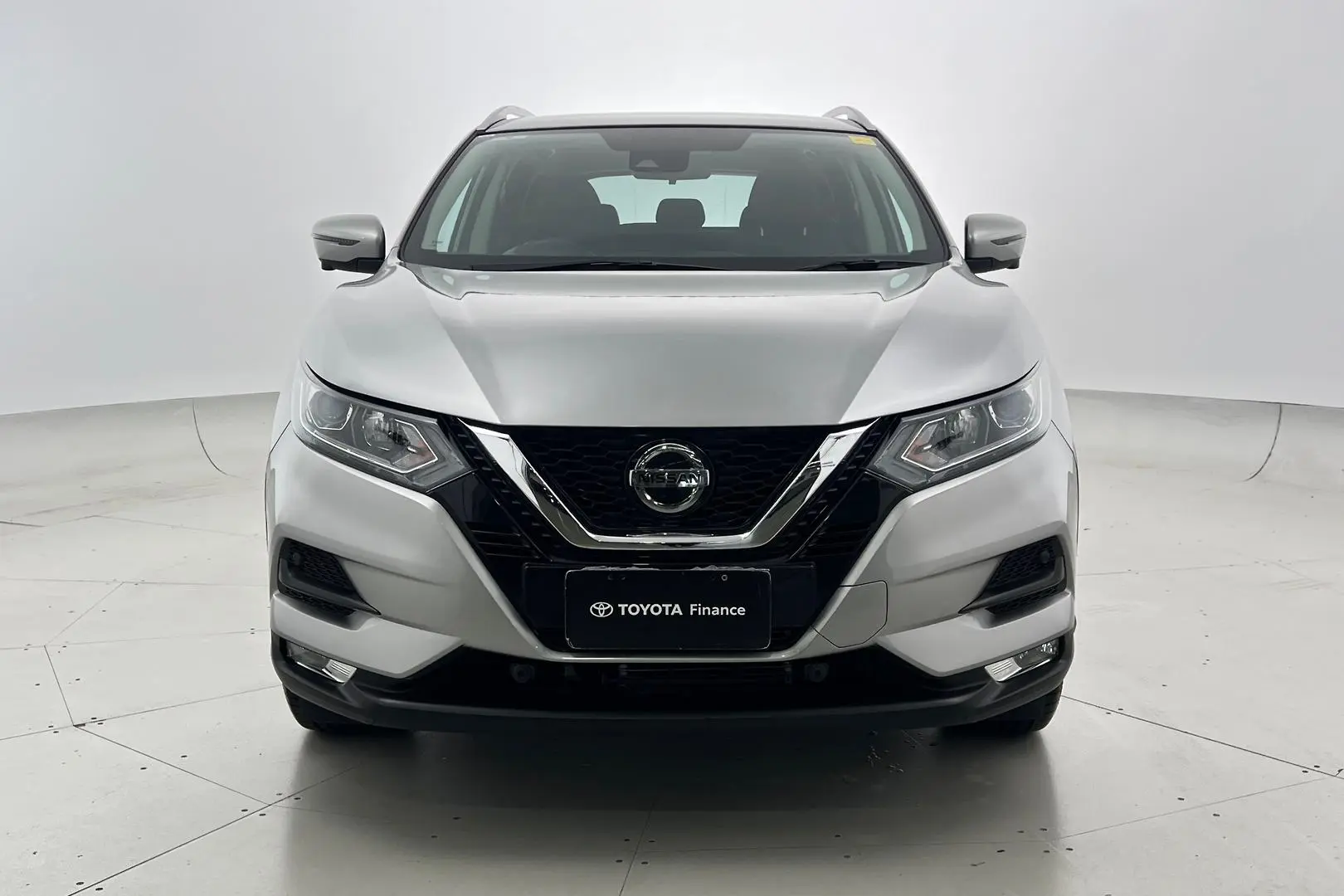 2019 Nissan QASHQAI Gallery Image 10