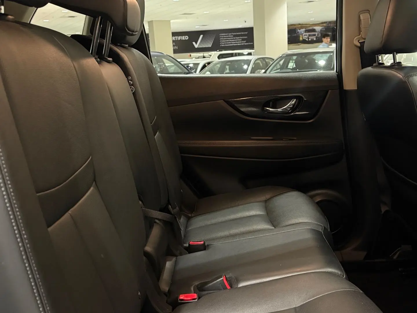 2021 Nissan X-TRAIL Gallery Image 14