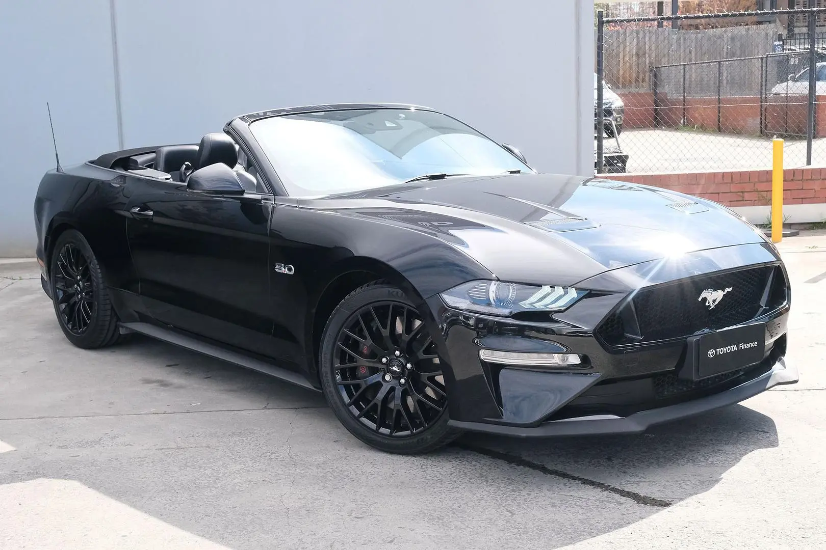 2018 Ford Mustang Gallery Image 1