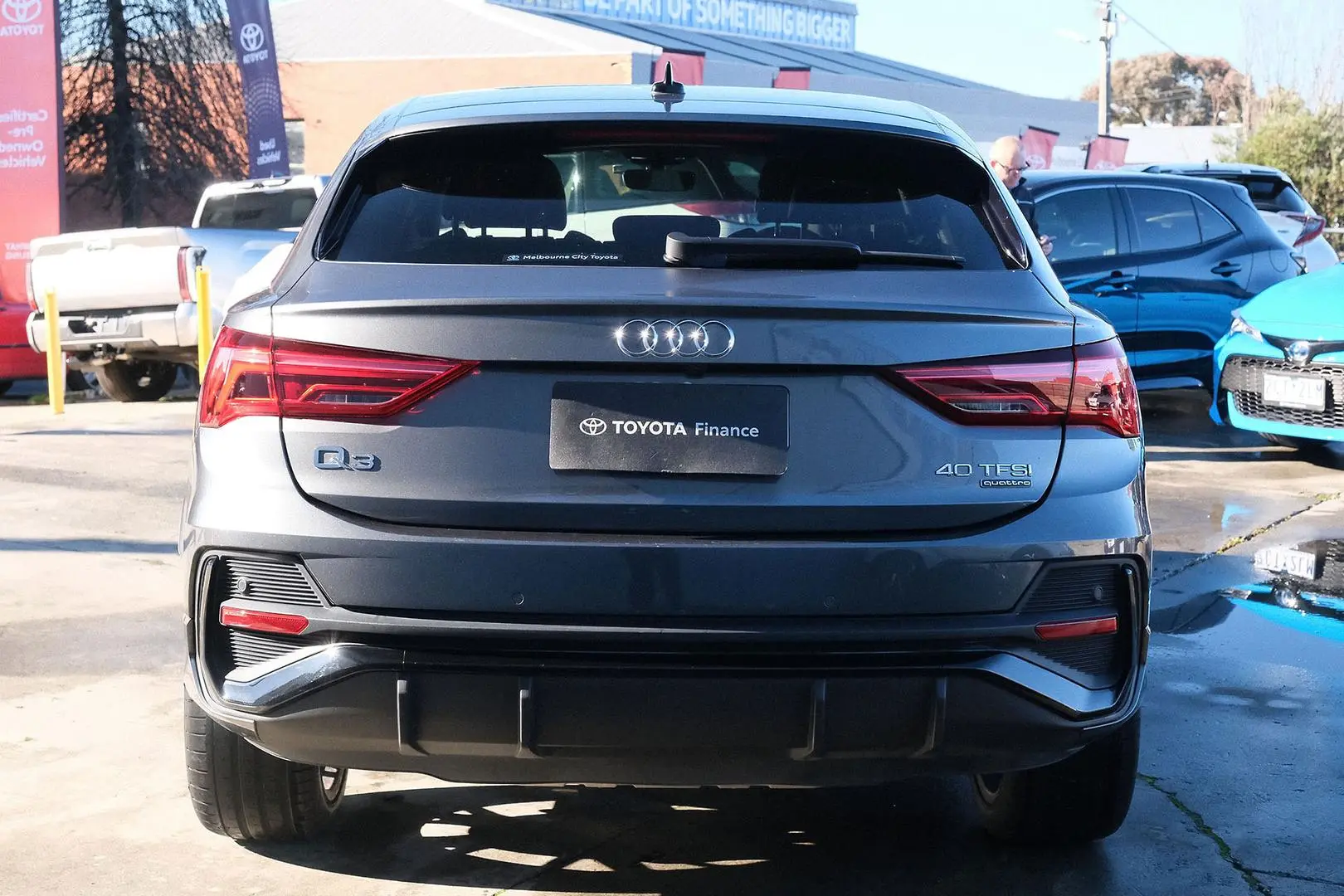 2021 Audi Q3 Gallery Image 4