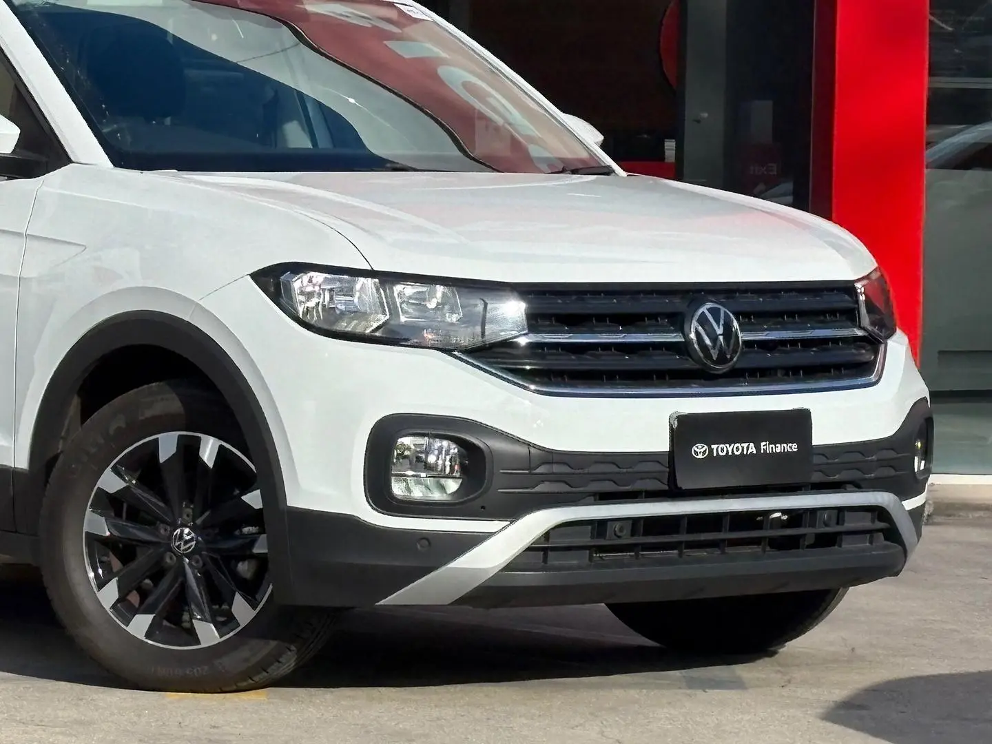 2022 Volkswagen T-Cross Gallery Image 3