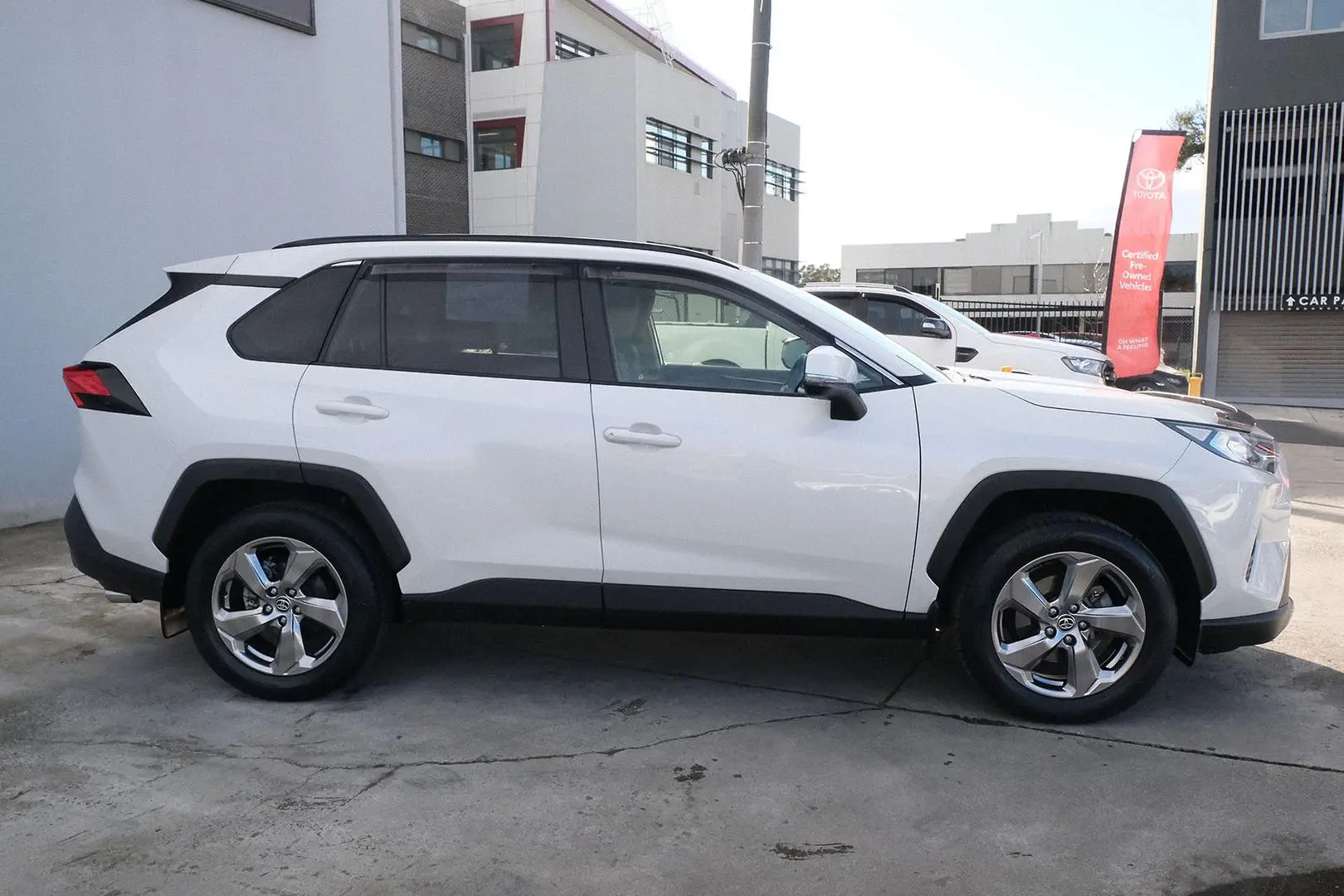 2020 Toyota RAV4 Gallery Image 5