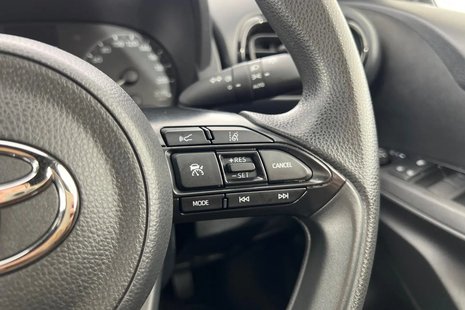2023 Toyota Yaris Gallery Image 17