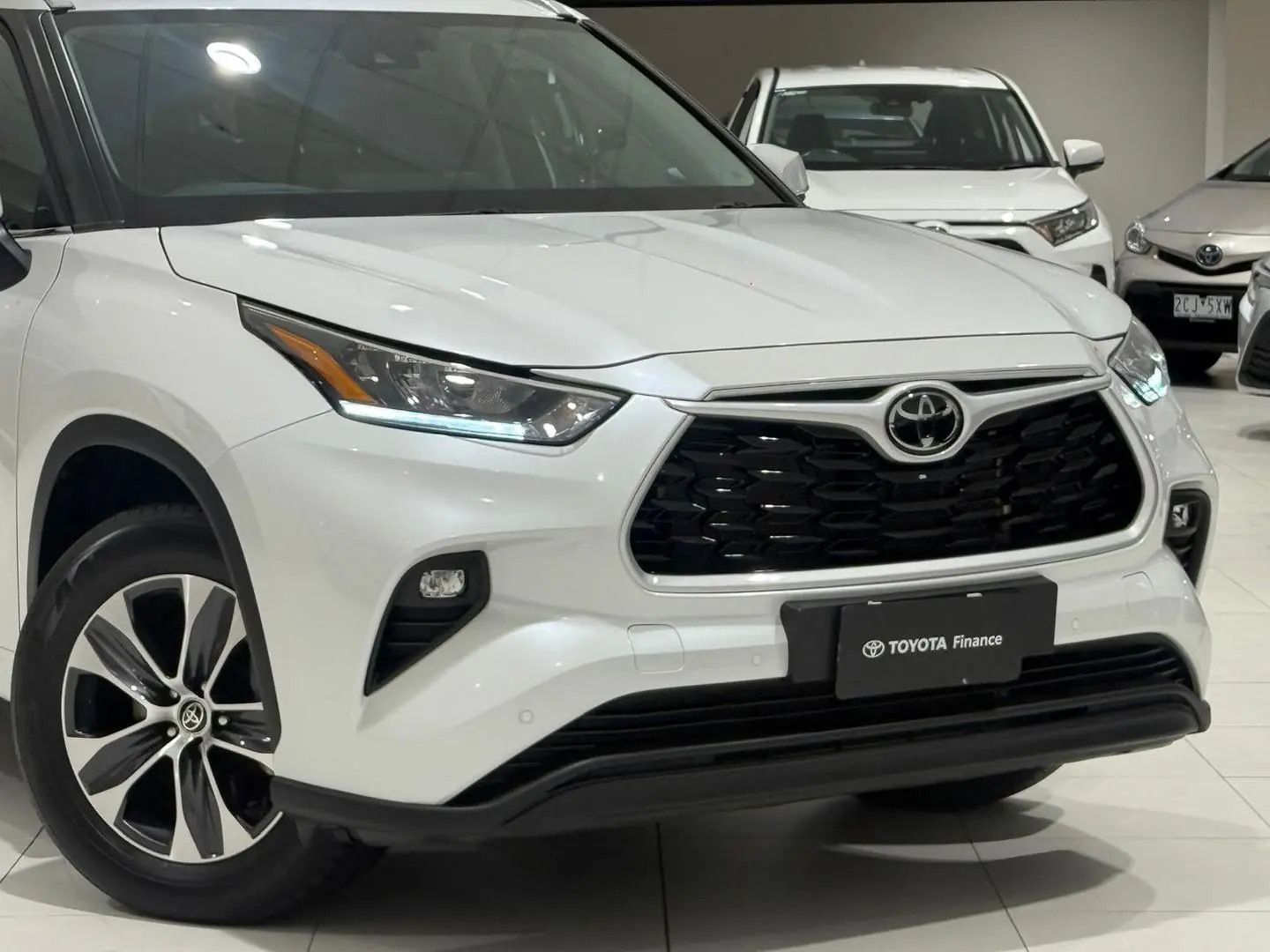 2023 Toyota Kluger Gallery Image 3