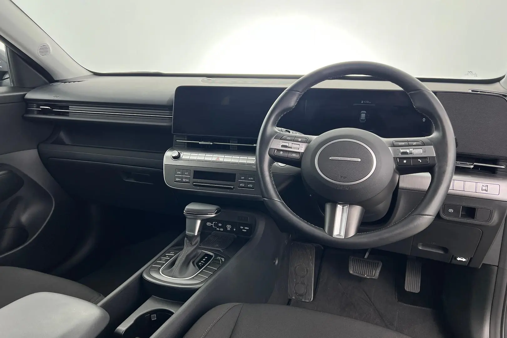 2024 Hyundai Kona Gallery Image 9