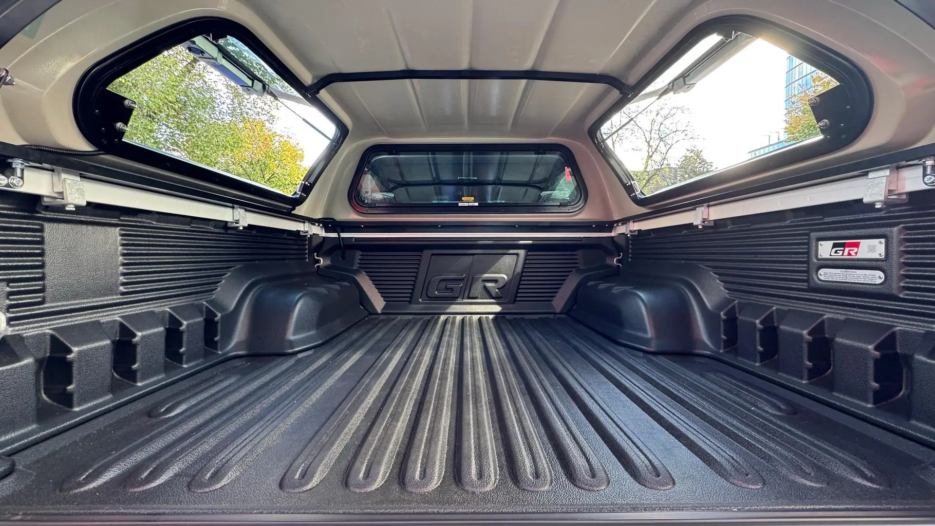 2024 Toyota Hilux Gallery Image 4