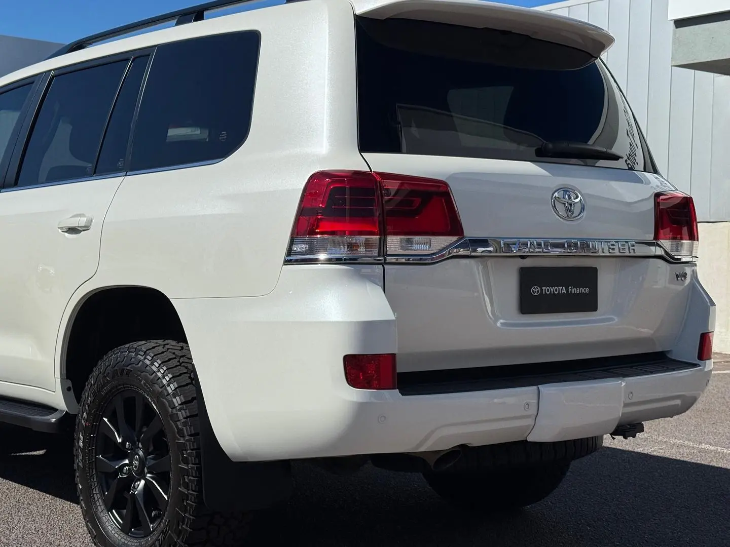 2021 Toyota Landcruiser Gallery Image 8