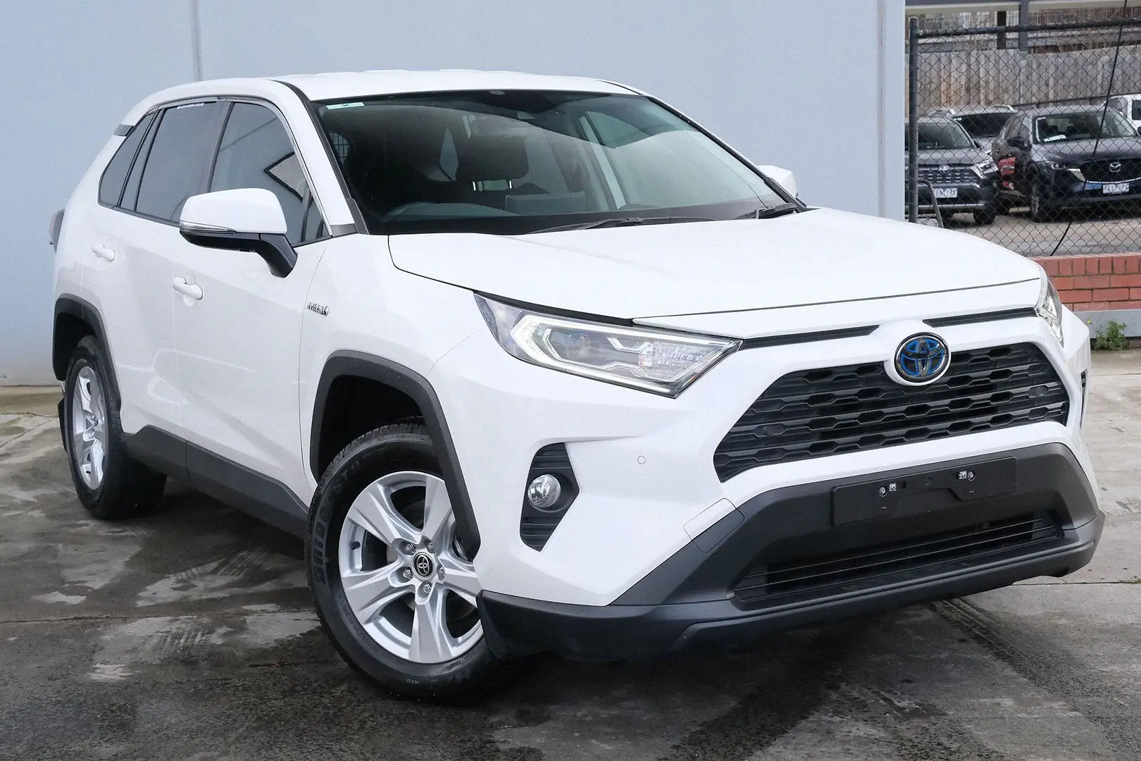 2021 Toyota RAV4 Gallery Image 1
