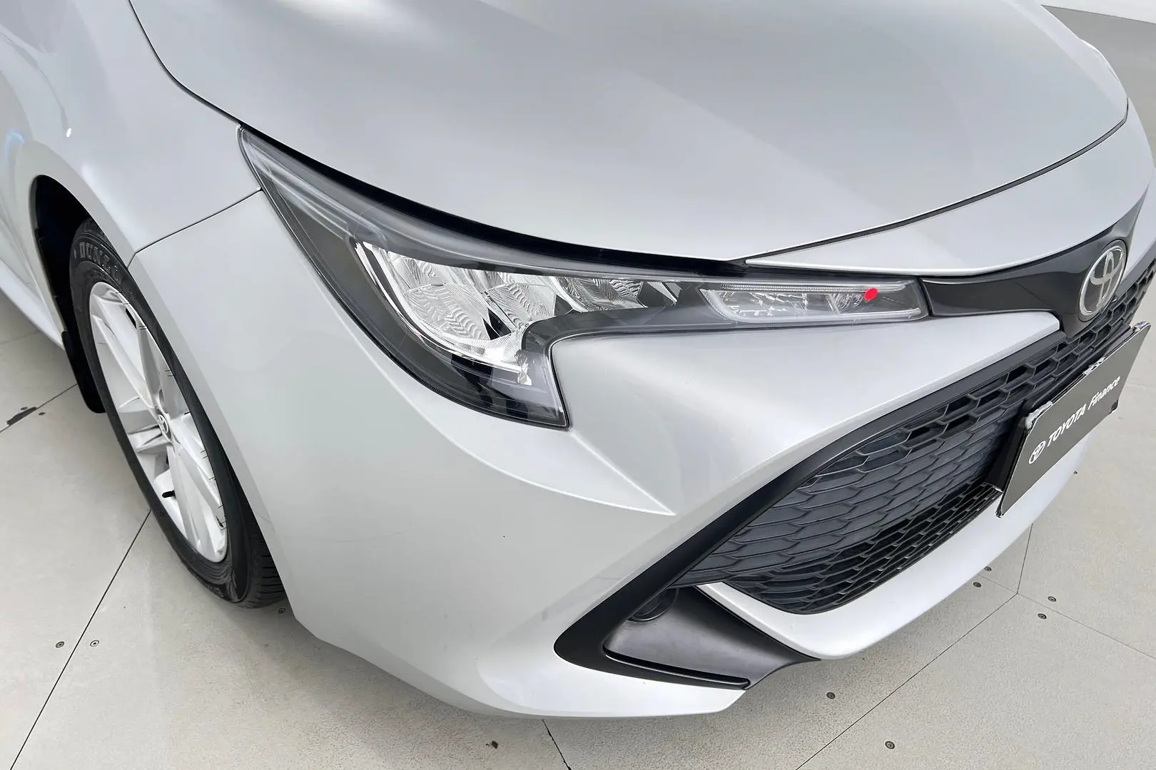 2019 Toyota Corolla Gallery Image 2