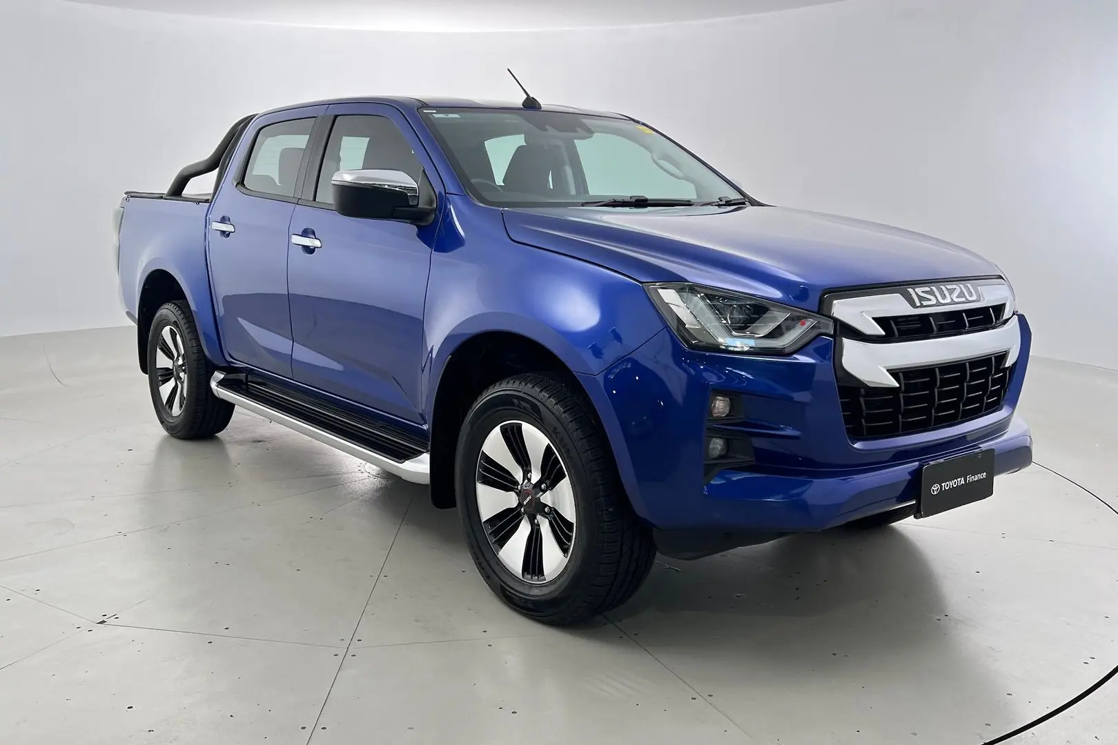 2021 Isuzu D-MAX Gallery Image 1