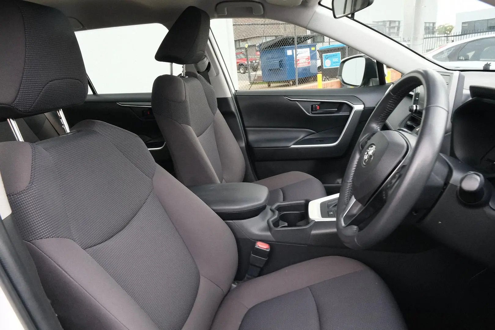 2021 Toyota RAV4 Gallery Image 13