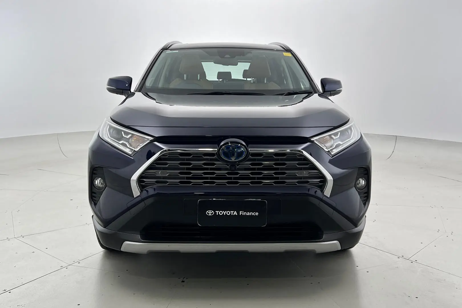 2019 Toyota RAV4 Gallery Image 10