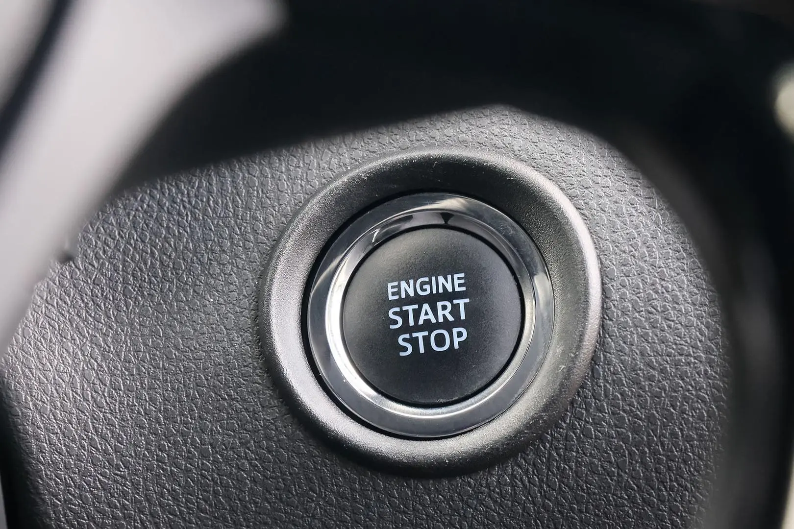 2022 Toyota C-HR Gallery Image 16