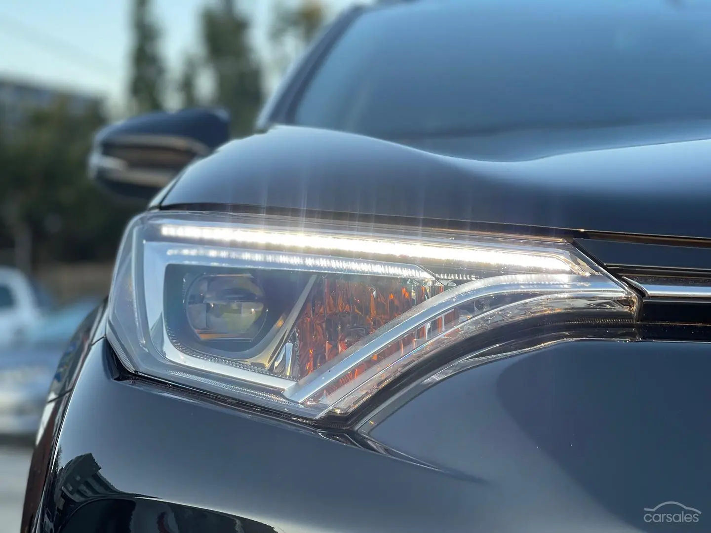 2017 Toyota RAV4 Image 8