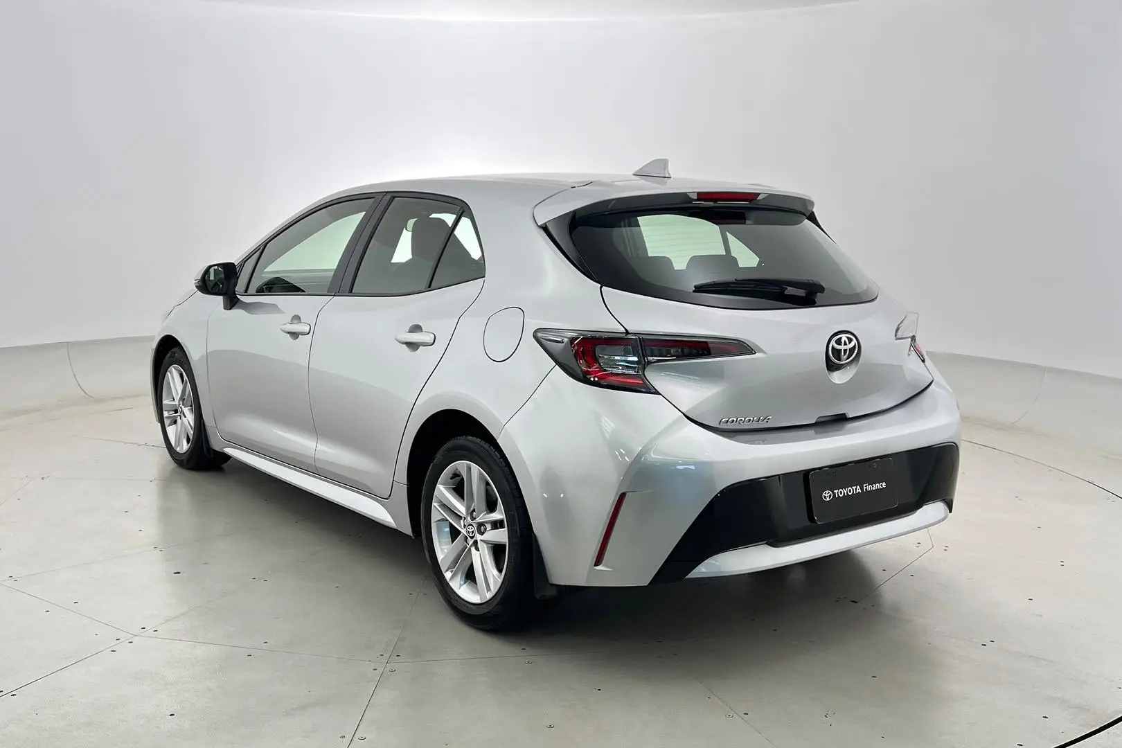 2019 Toyota Corolla Gallery Image 7