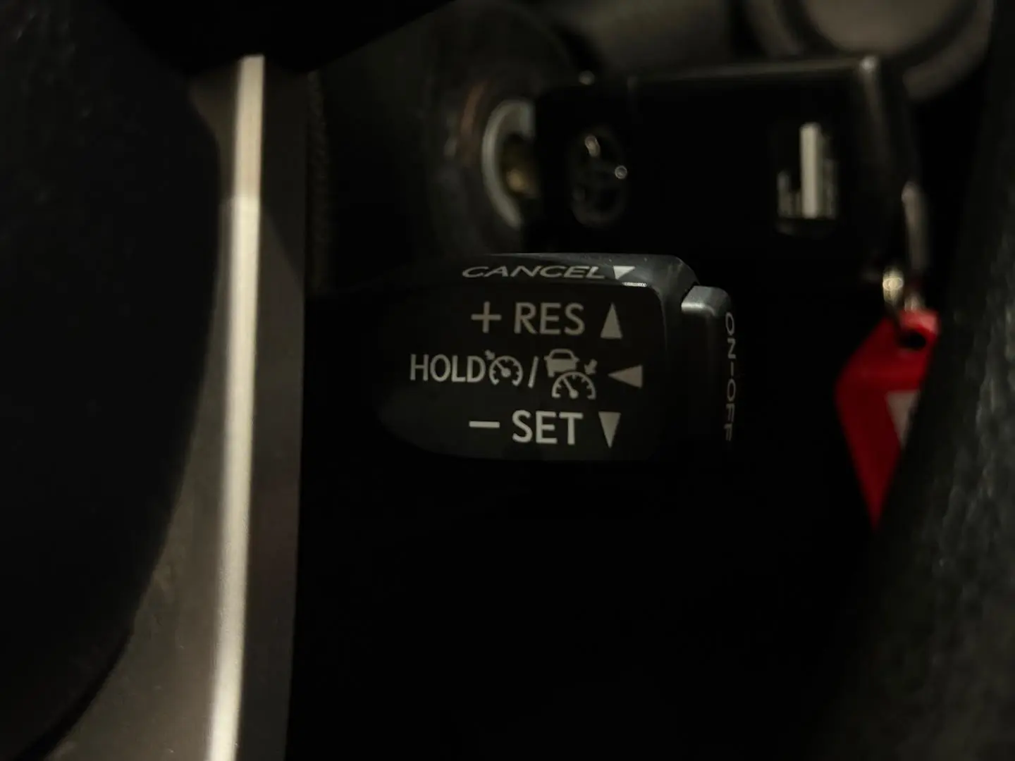 2019 Toyota Hilux Gallery Image 24
