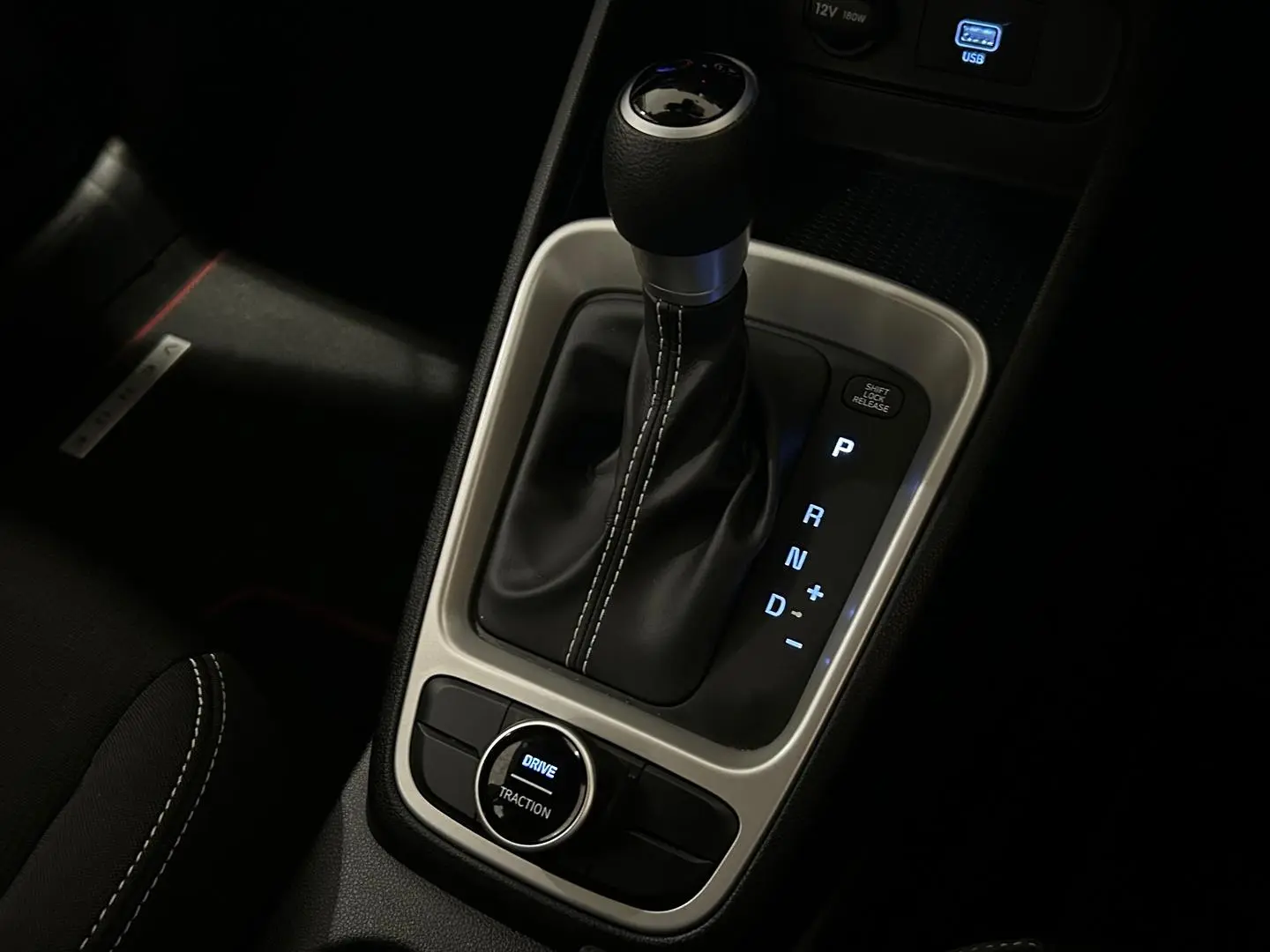 2021 Hyundai Venue Gallery Image 17
