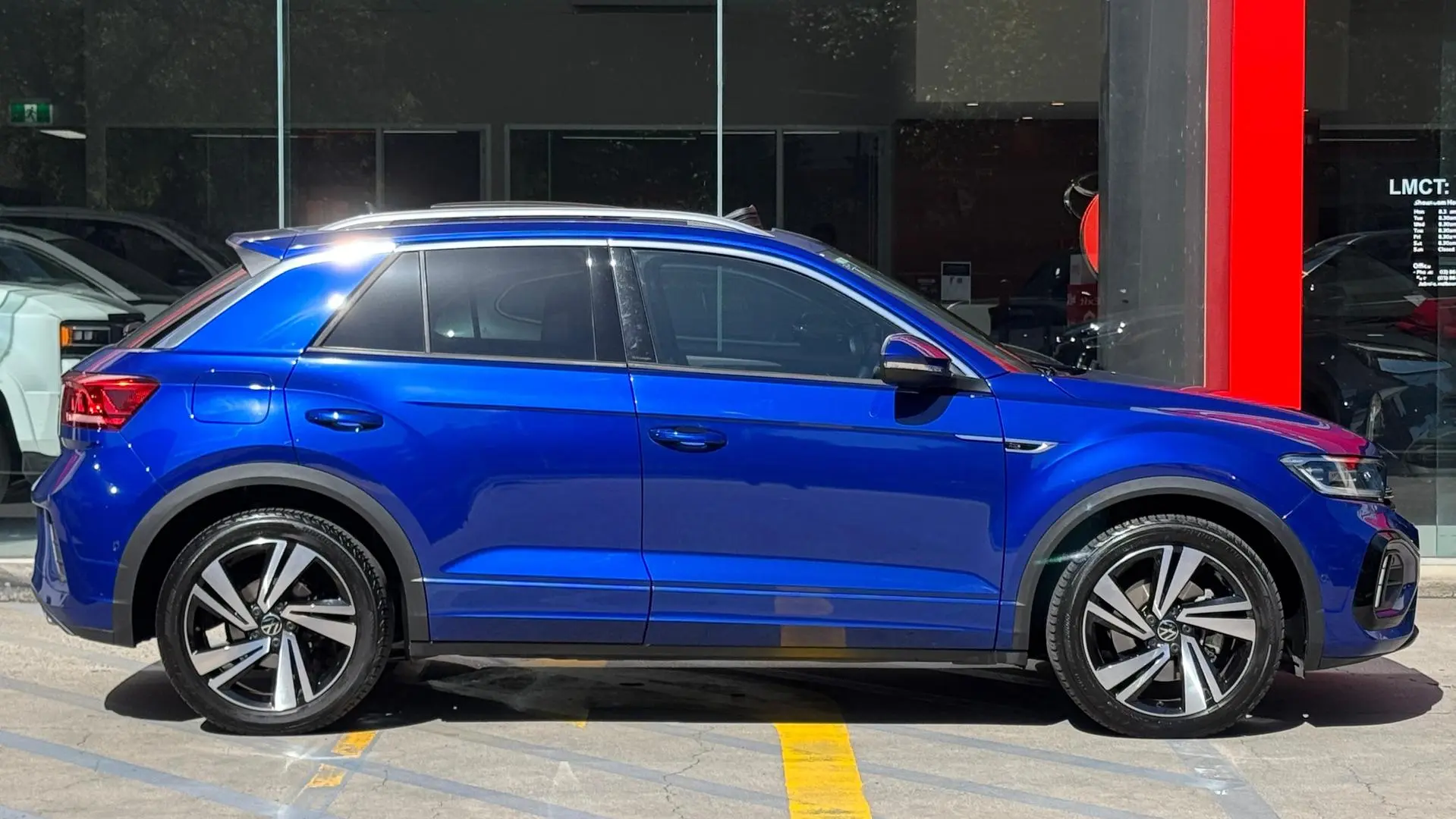 2022 Volkswagen T-Roc Gallery Image 6