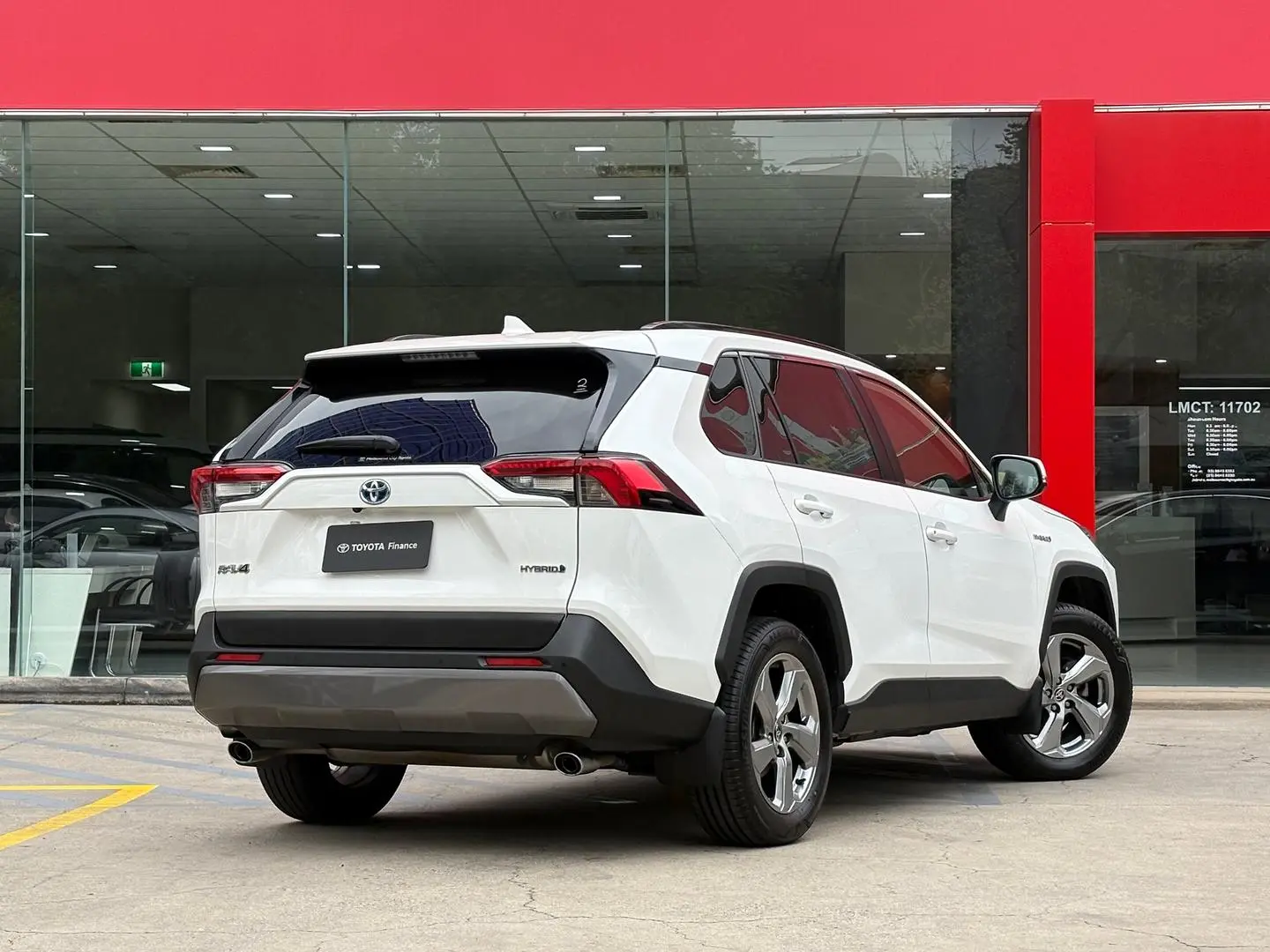 2021 Toyota RAV4 Gallery Image 9