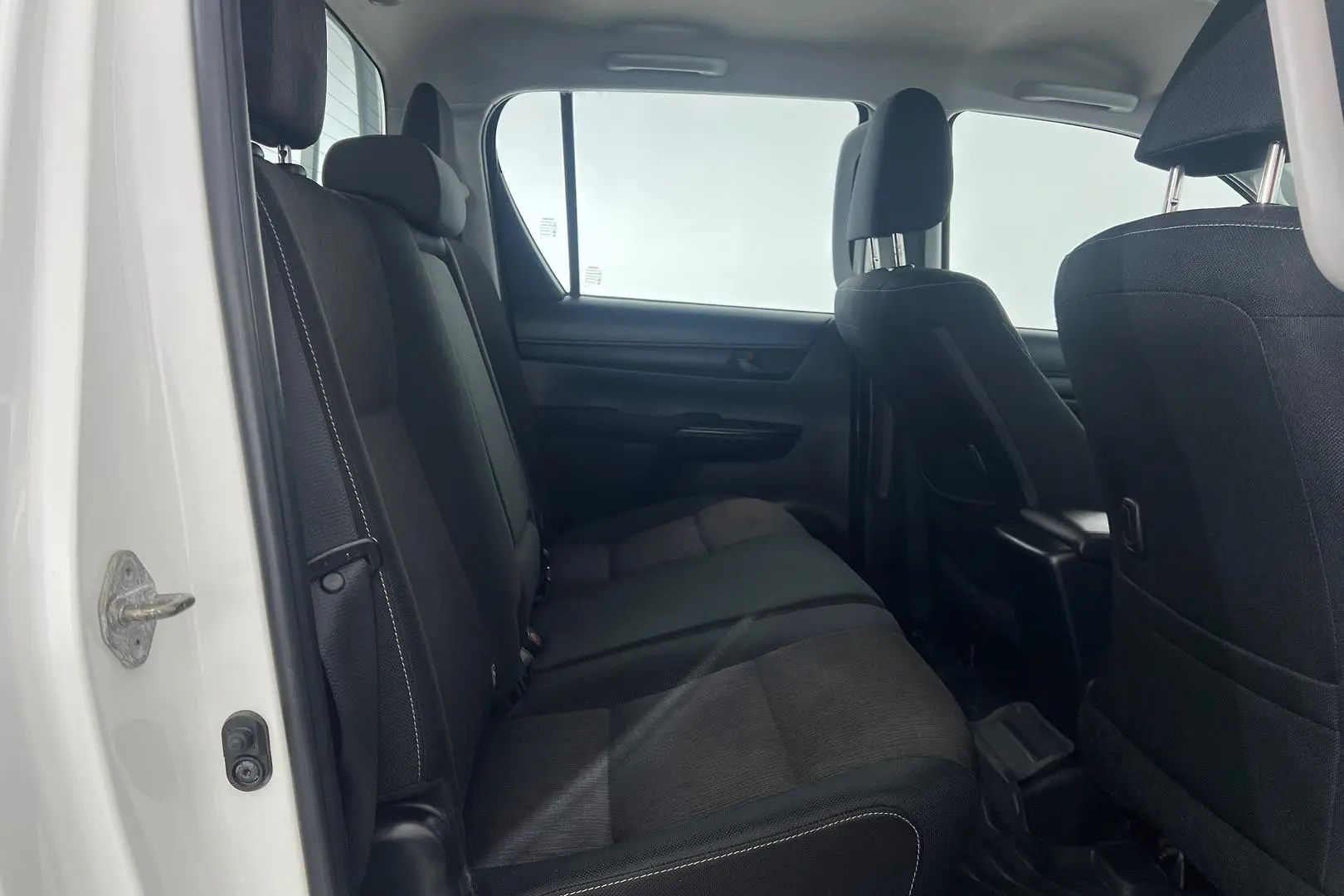 2017 Toyota Hilux Gallery Image 14