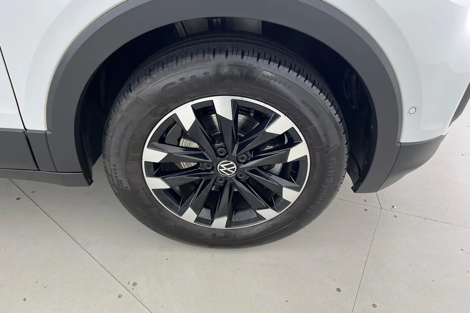 2021 Volkswagen T-Cross Gallery Image 12