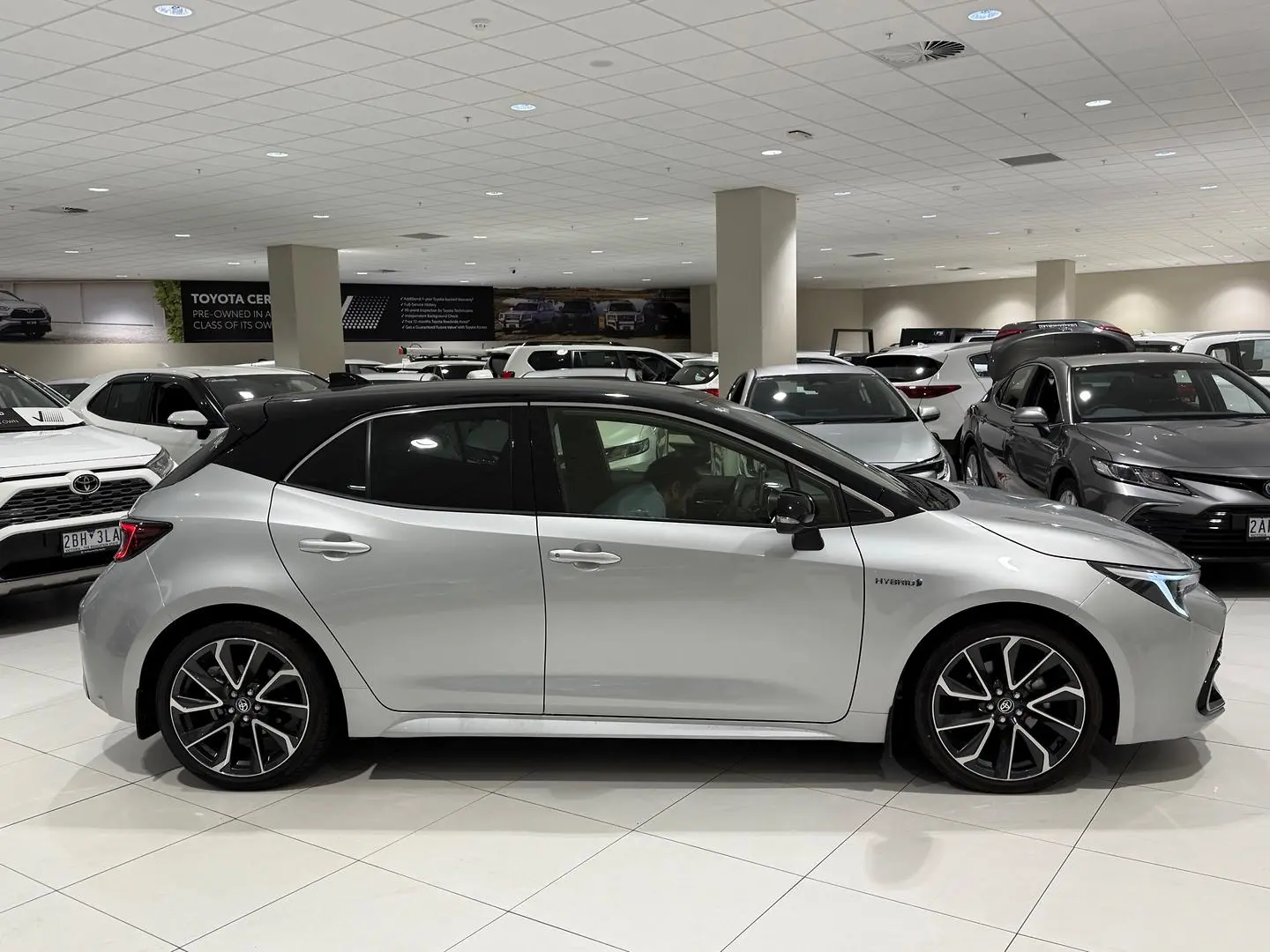 2024 Toyota Corolla Gallery Image 2