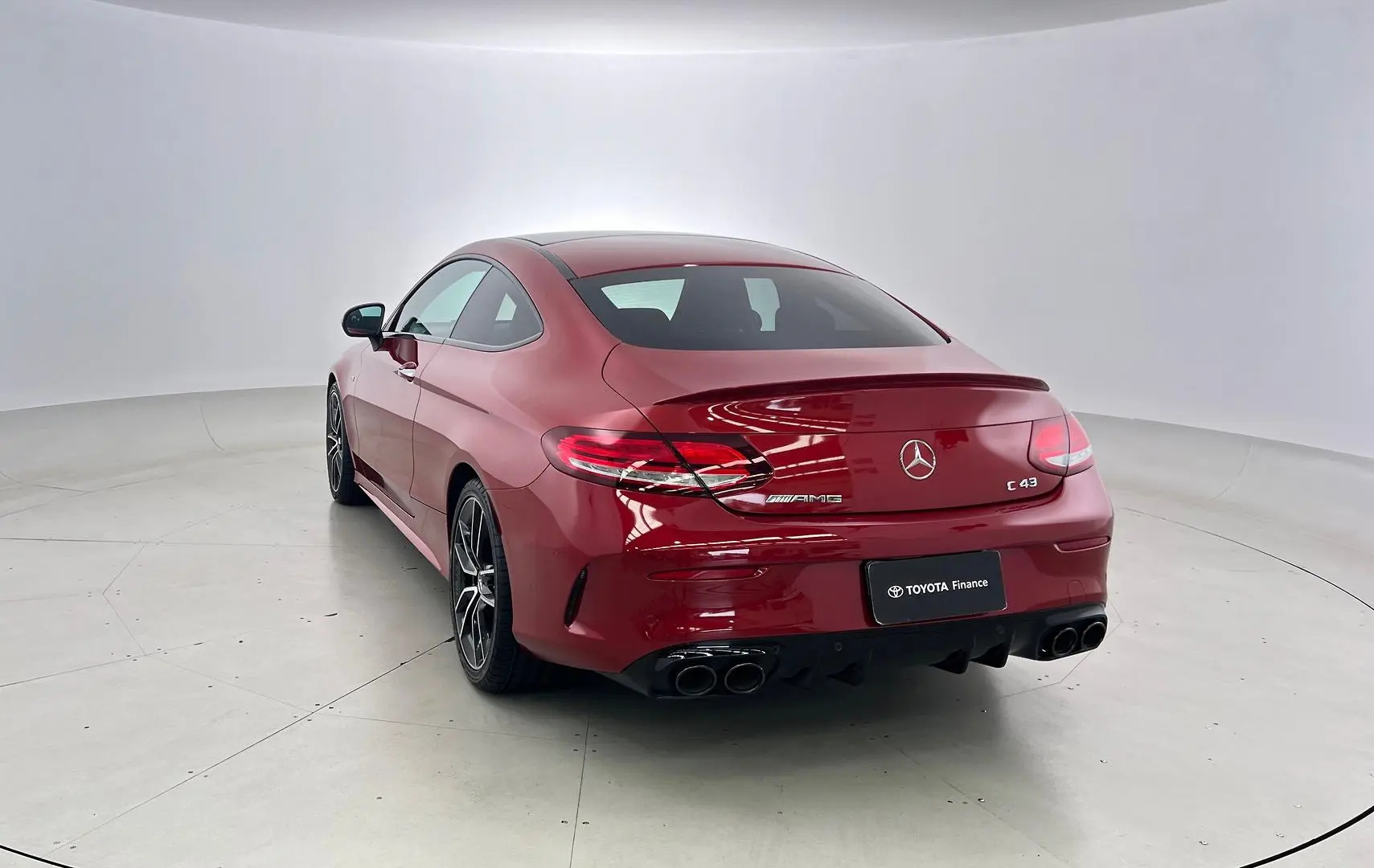 2019 Mercedes-Benz C-Class Gallery Image 2