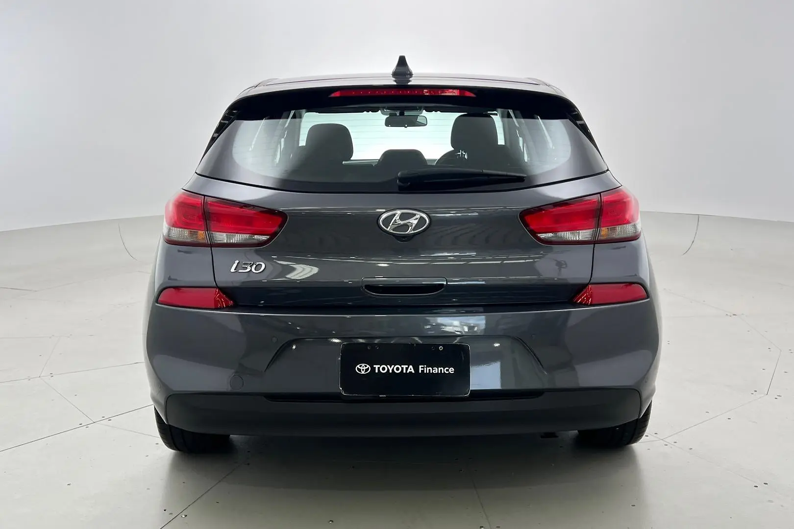 2019 Hyundai i30 Gallery Image 6