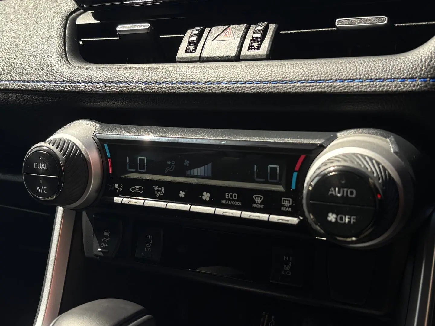2024 Toyota RAV4 Gallery Image 20