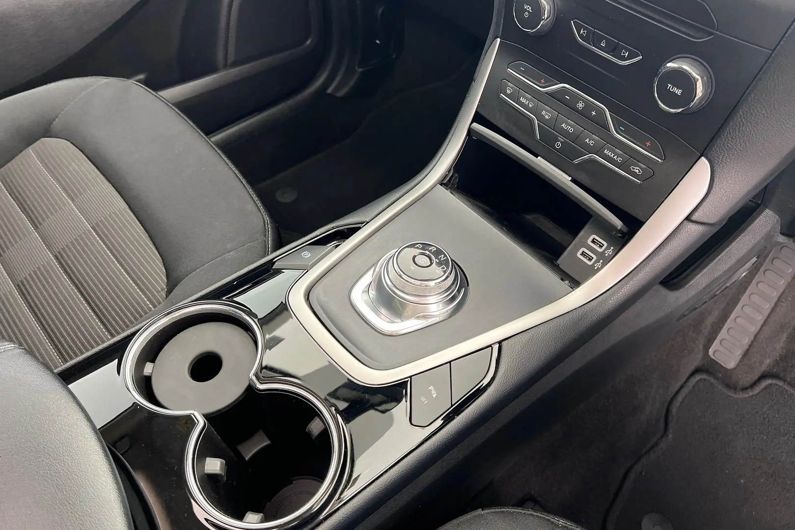 2019 Ford Endura Gallery Image 18