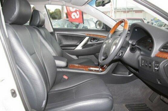 2022 Toyota Landcruiser Gallery Image 6