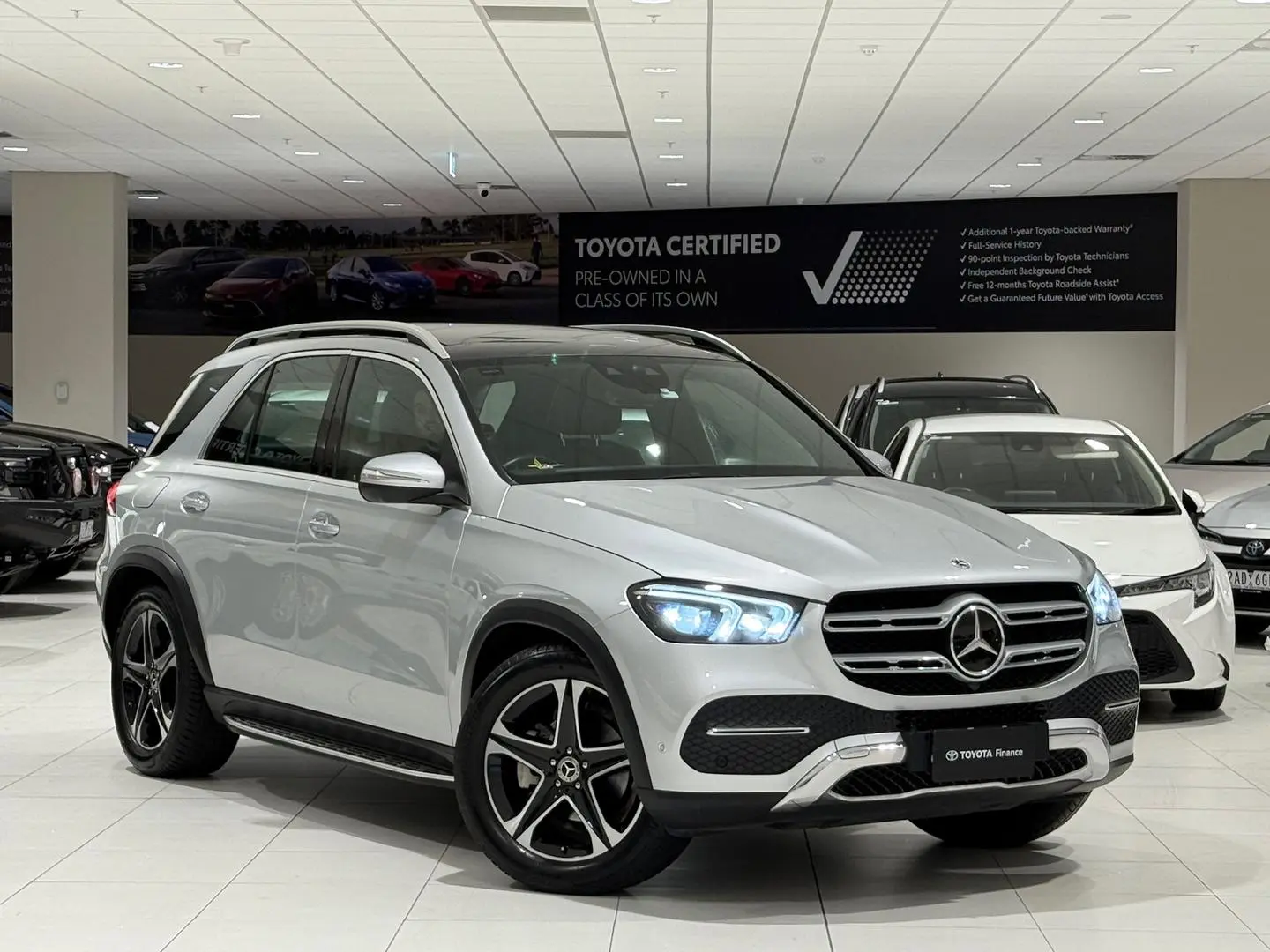 2021 Mercedes-Benz GLE-Class Gallery Image 1