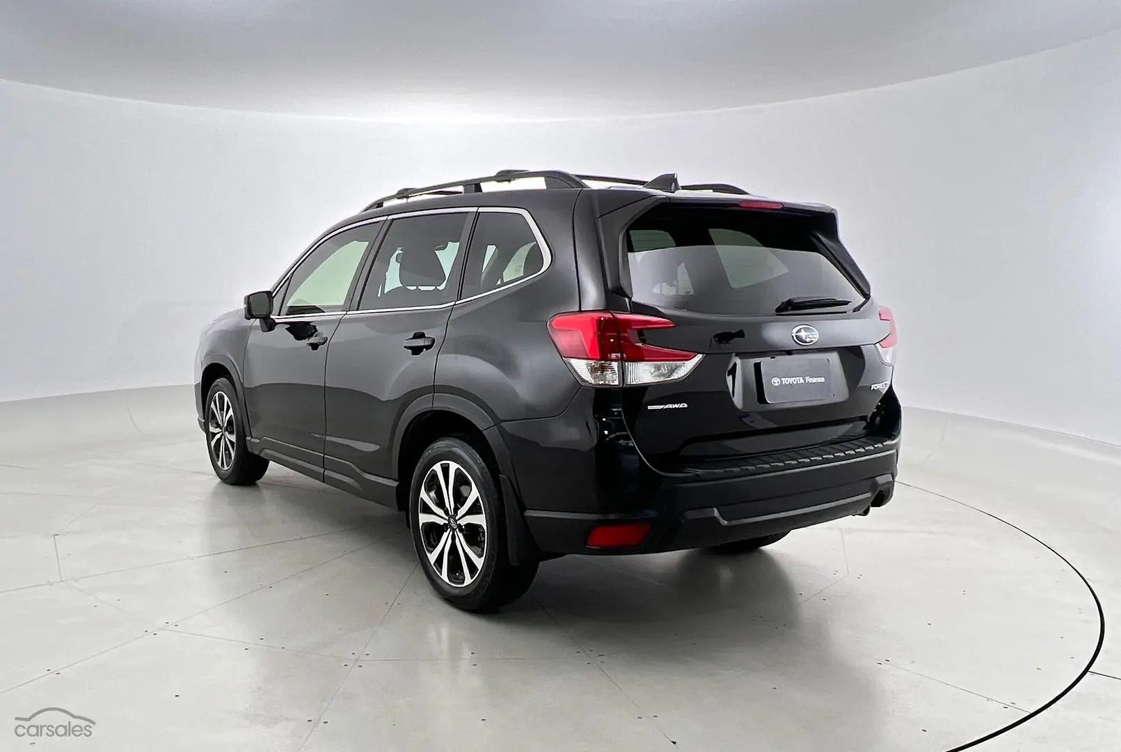 2019 Subaru Forester Image 2